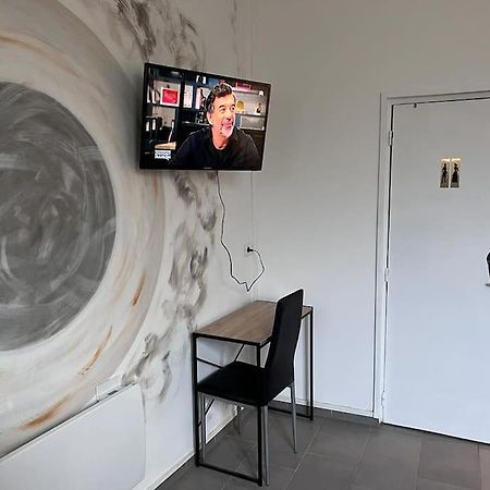 מונטראו-פו-יונה Appartement Idealement Situe מראה חיצוני תמונה